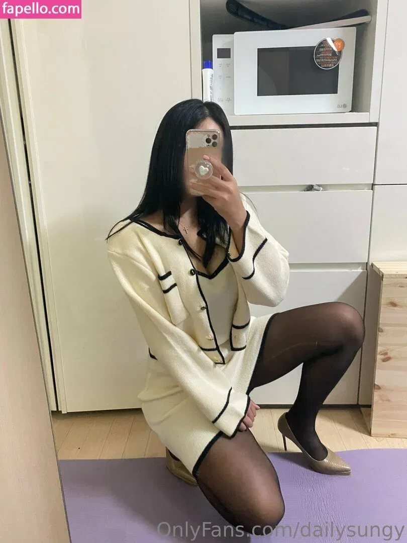 dailysungy Onlyfans Photo Gallery 