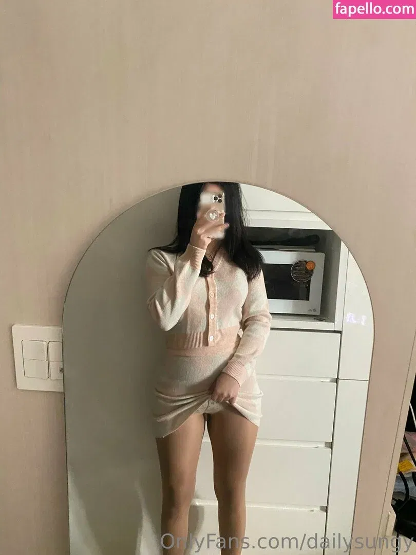 dailysungy Onlyfans Photo Gallery 