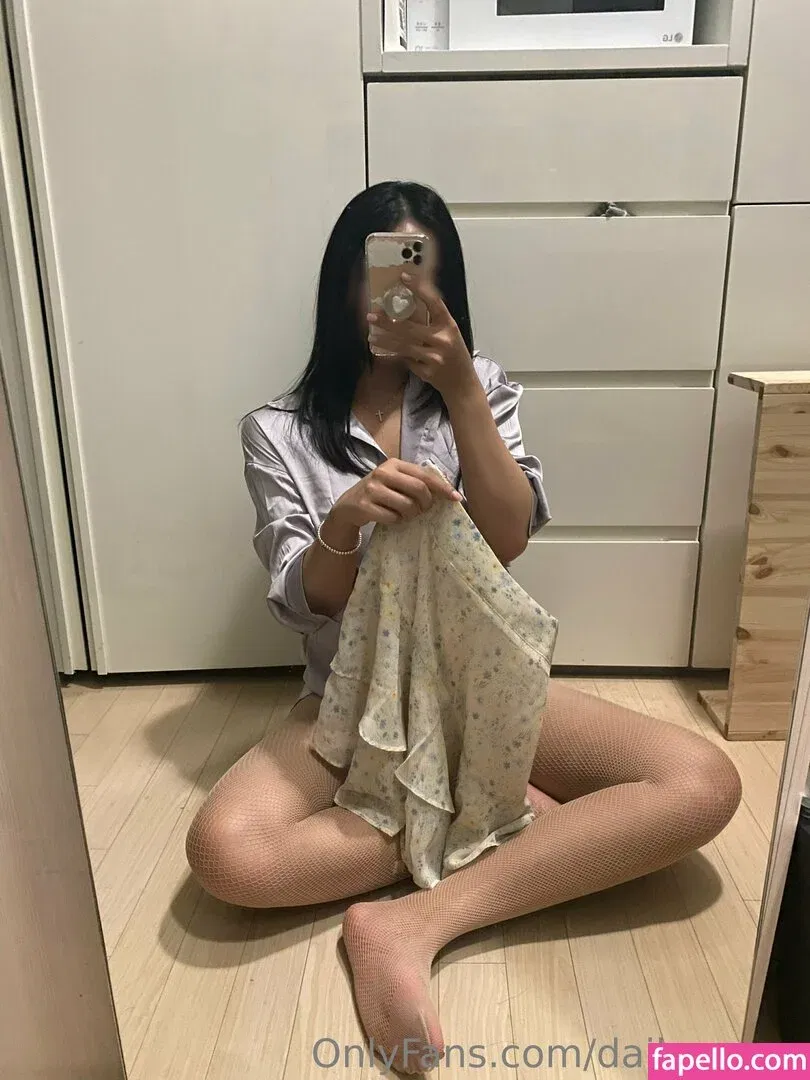 dailysungy Onlyfans Photo Gallery 