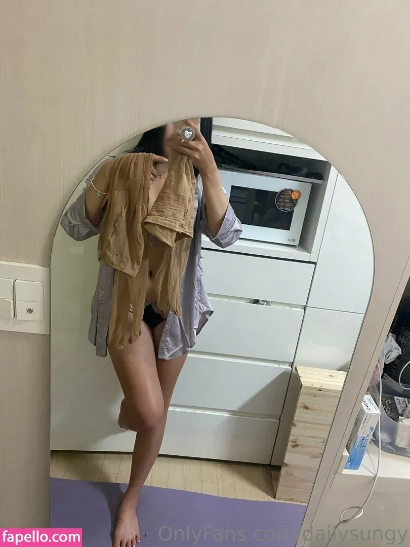 dailysungy Onlyfans Photo Gallery 