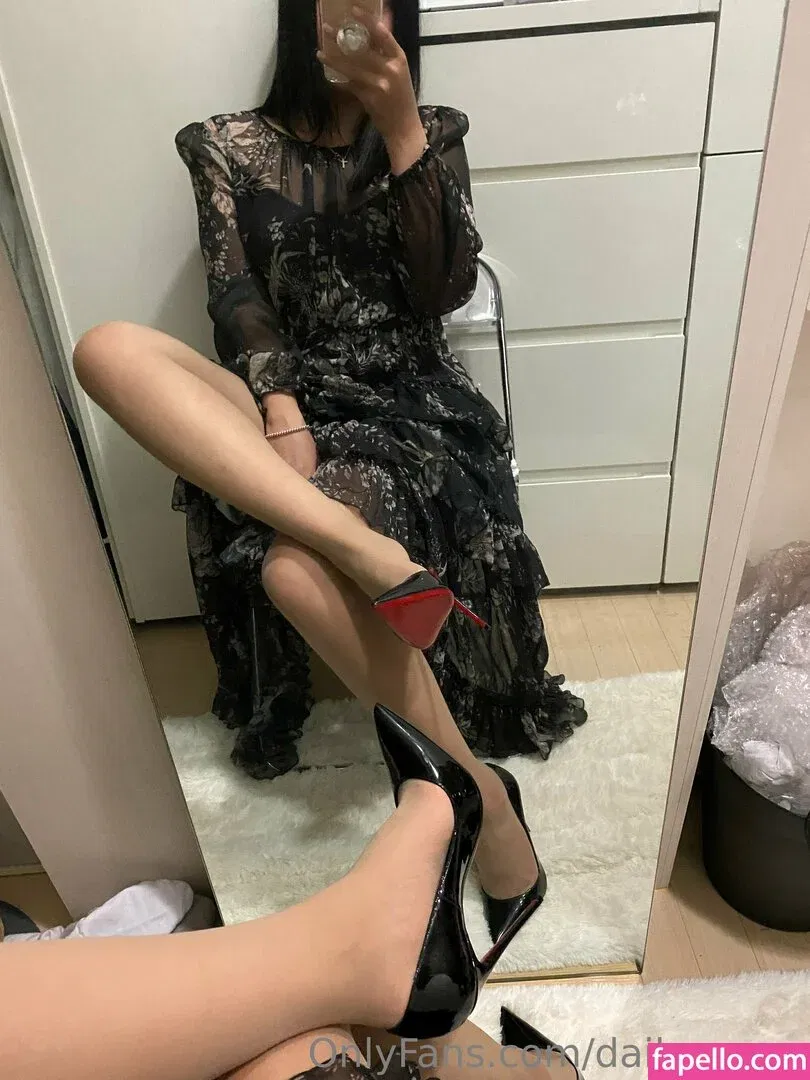 dailysungy Onlyfans Photo Gallery 