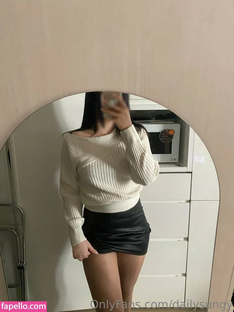 dailysungy Onlyfans Photo Gallery 