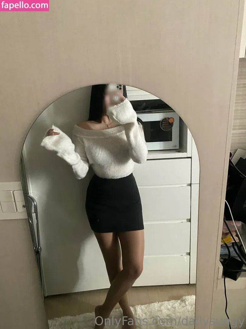 dailysungy Onlyfans Photo Gallery 