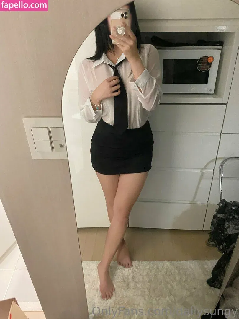 dailysungy Onlyfans Photo Gallery 