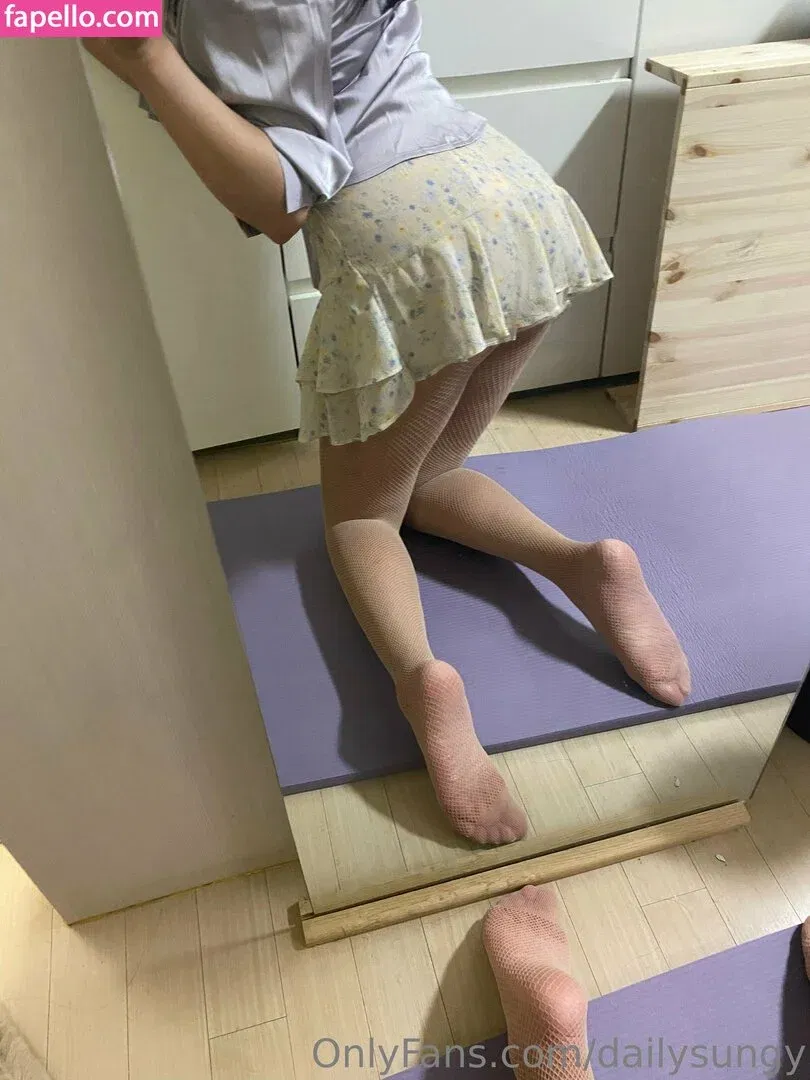 dailysungy Onlyfans Photo Gallery 