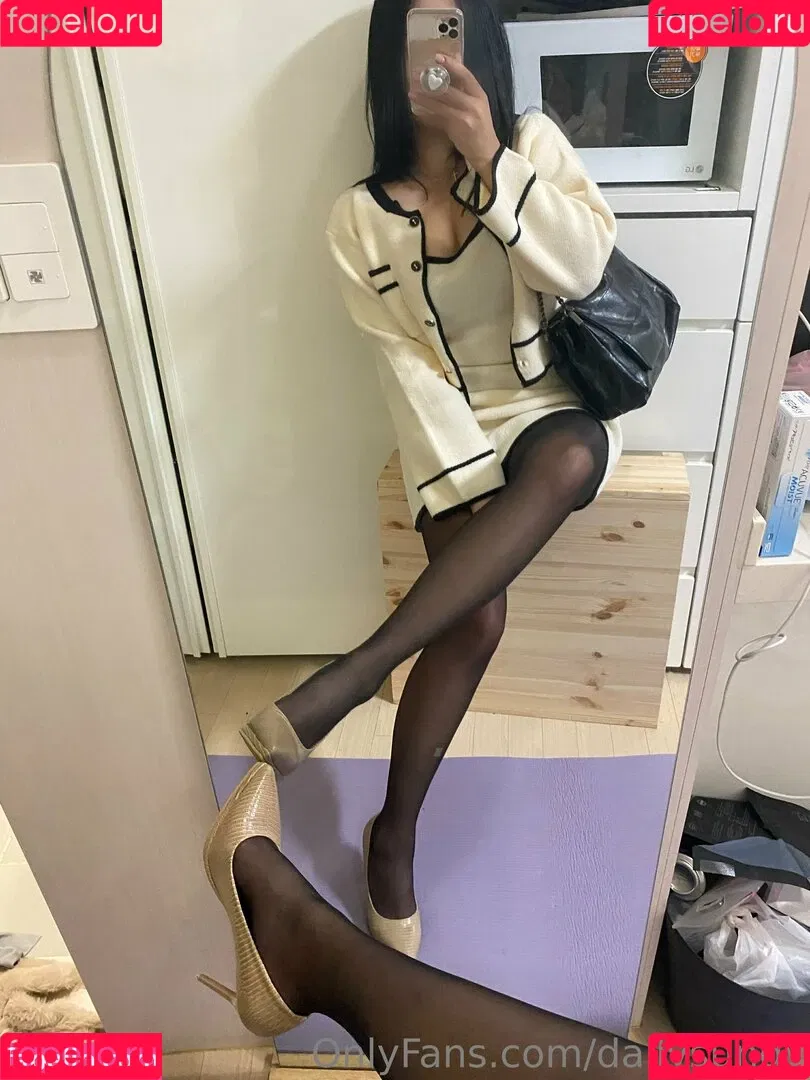 dailysungy Onlyfans Photo Gallery 