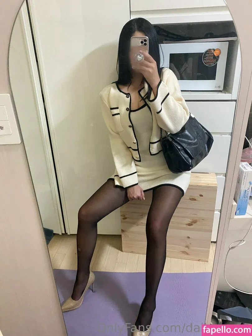 dailysungy Onlyfans Photo Gallery 