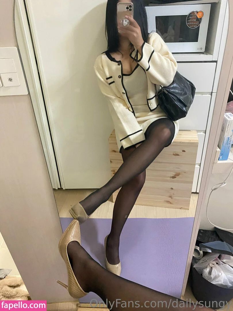 dailysungy Onlyfans Photo Gallery 