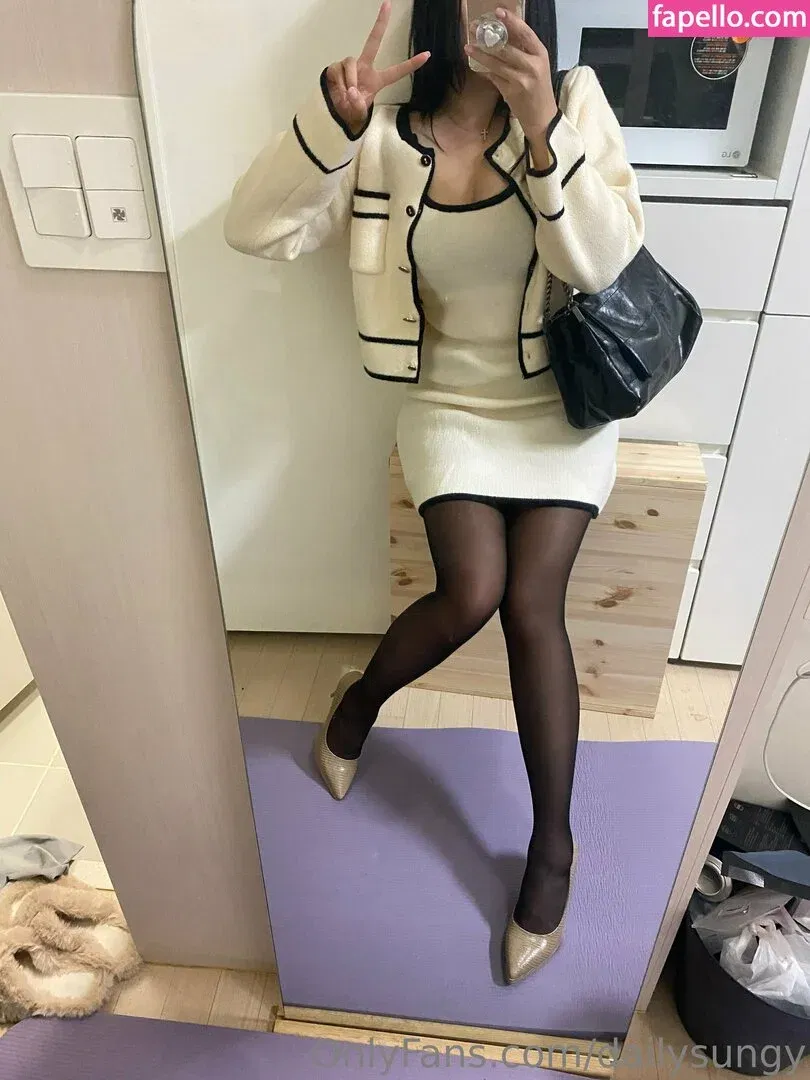 dailysungy Onlyfans Photo Gallery 