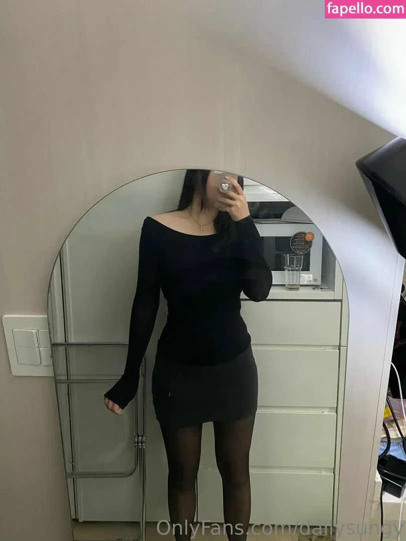 dailysungy Onlyfans Photo Gallery 