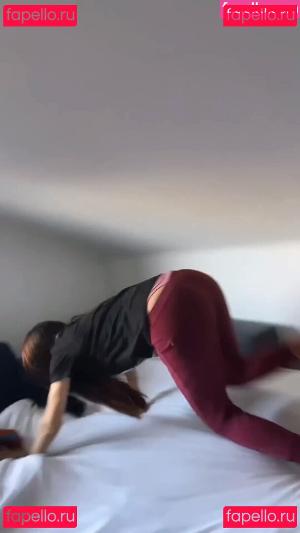 ailaughatmyownjokes Nude Onlyfans Photo 11