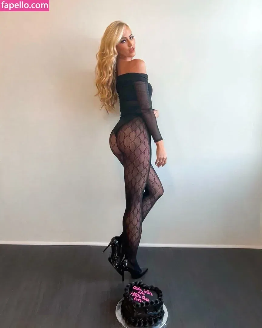 Danielle Moinet Onlyfans Photo Gallery 