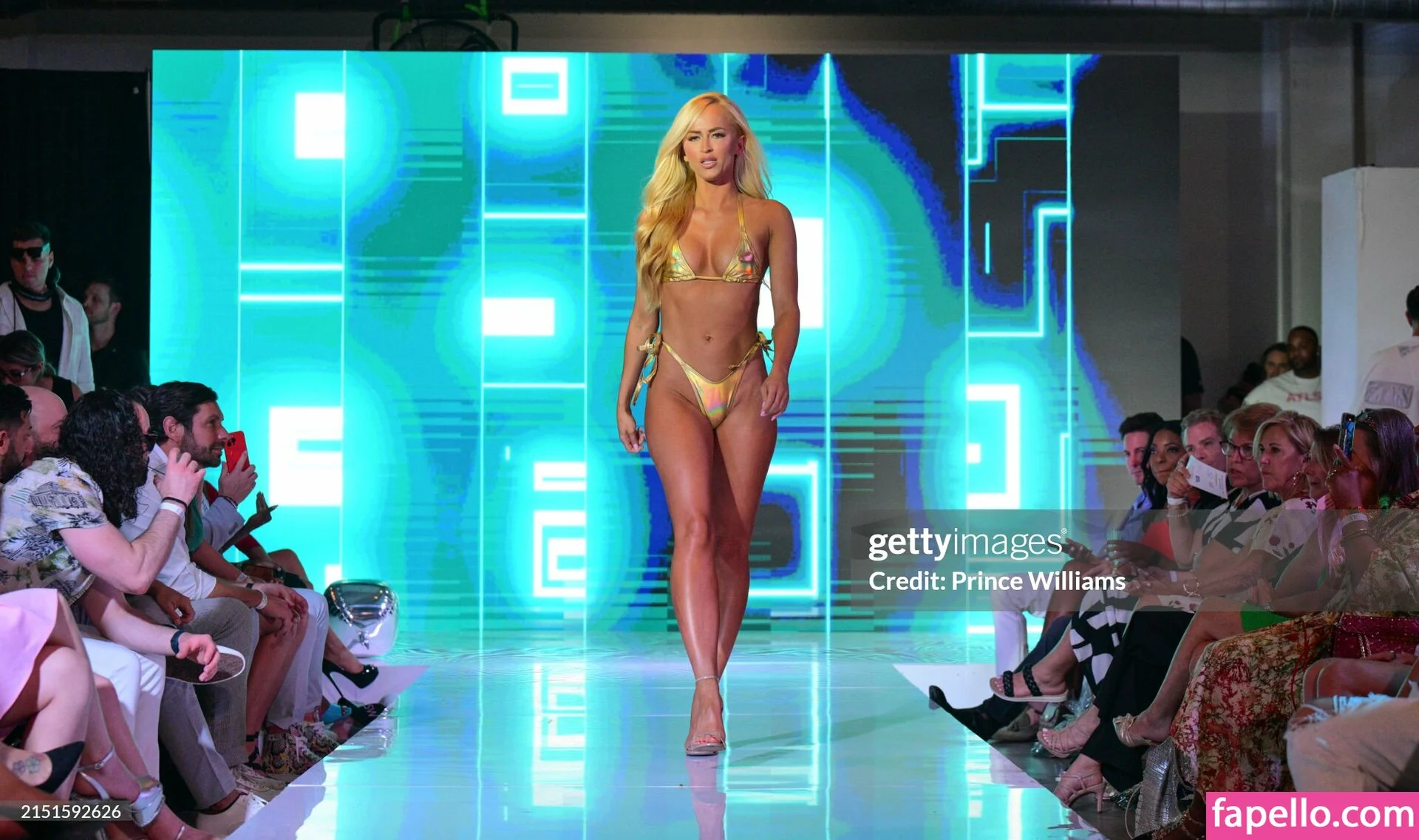 Danielle Moinet Onlyfans Photo Gallery 