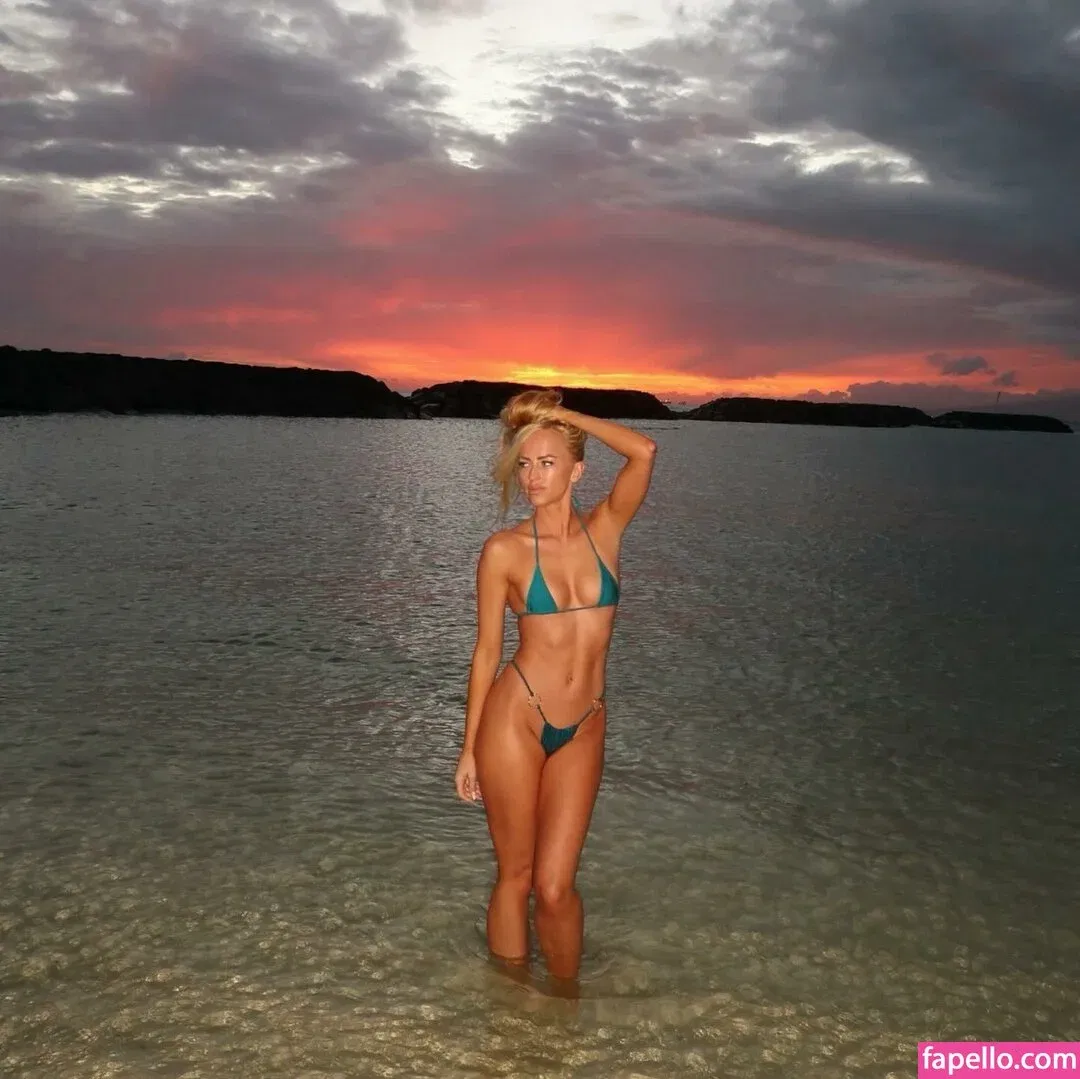 Danielle Moinet Onlyfans Photo Gallery 