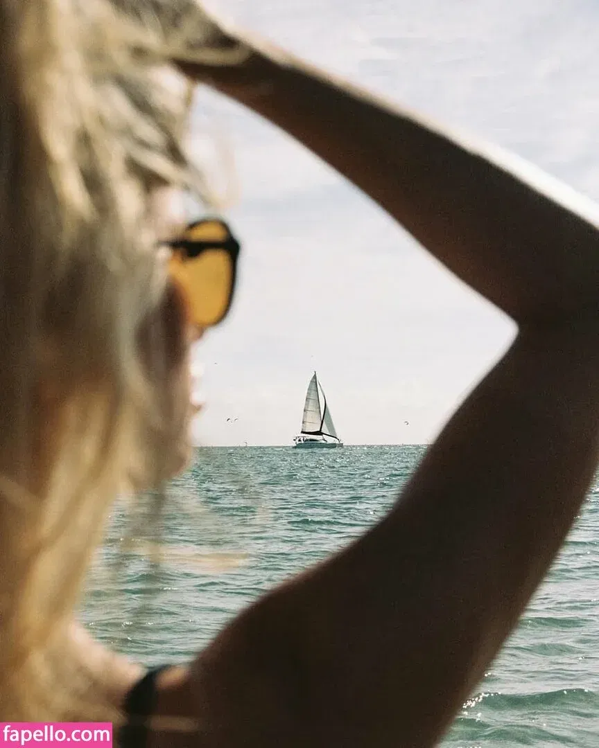 Danielle Moinet Onlyfans Photo Gallery 