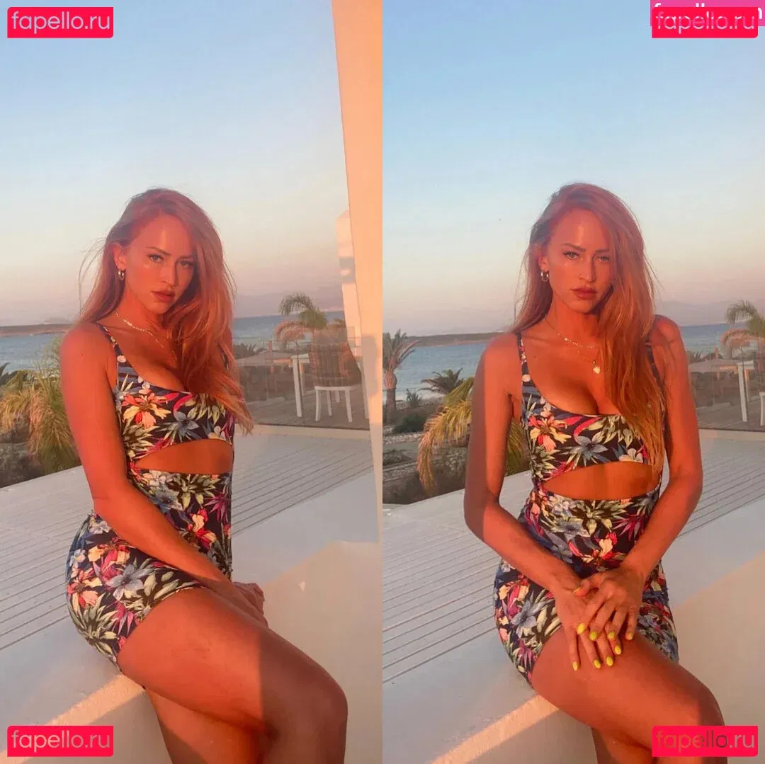 Danielle Moinet Onlyfans Photo Gallery 