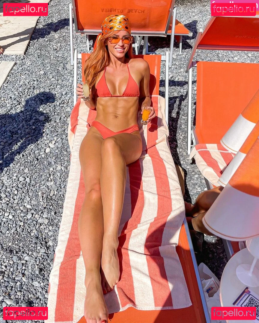 Danielle Moinet Onlyfans Photo Gallery 