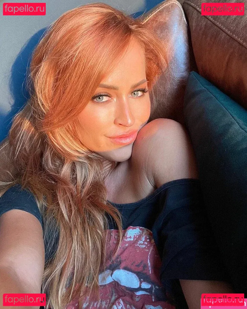 Danielle Moinet Onlyfans Photo Gallery 