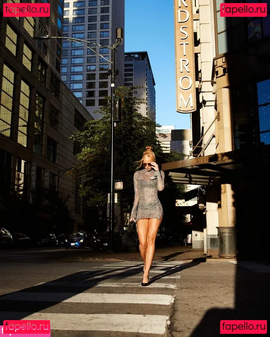 Danielle Moinet Onlyfans Photo Gallery 