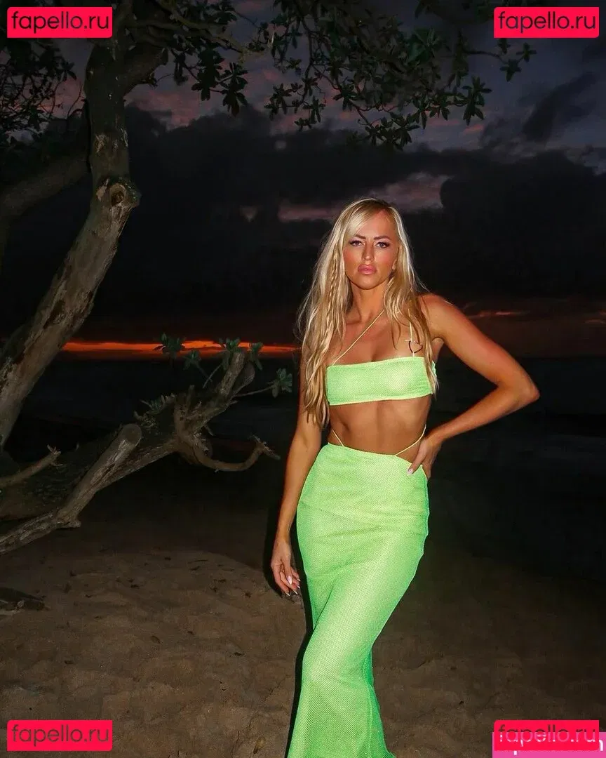 Danielle Moinet Onlyfans Photo Gallery 