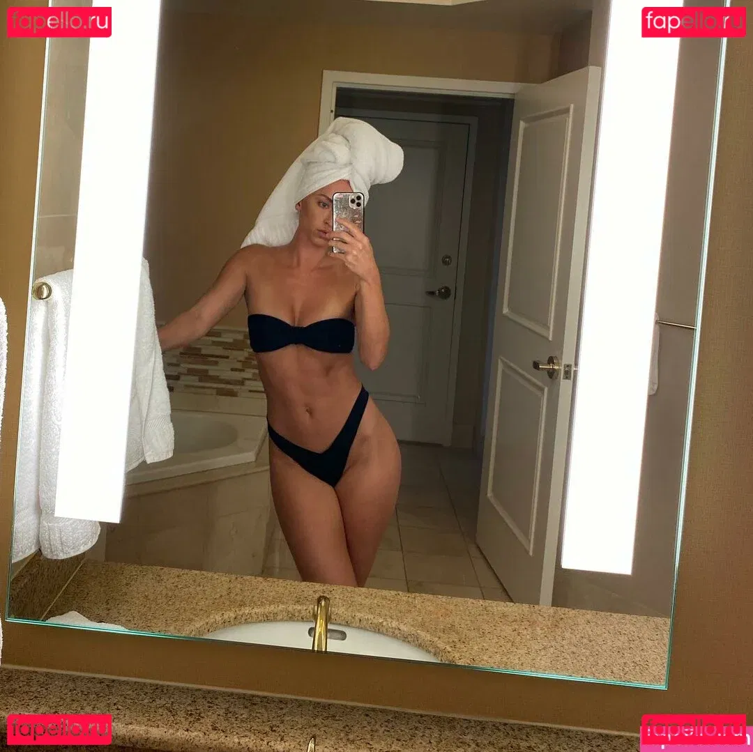 Danielle Moinet Onlyfans Photo Gallery 