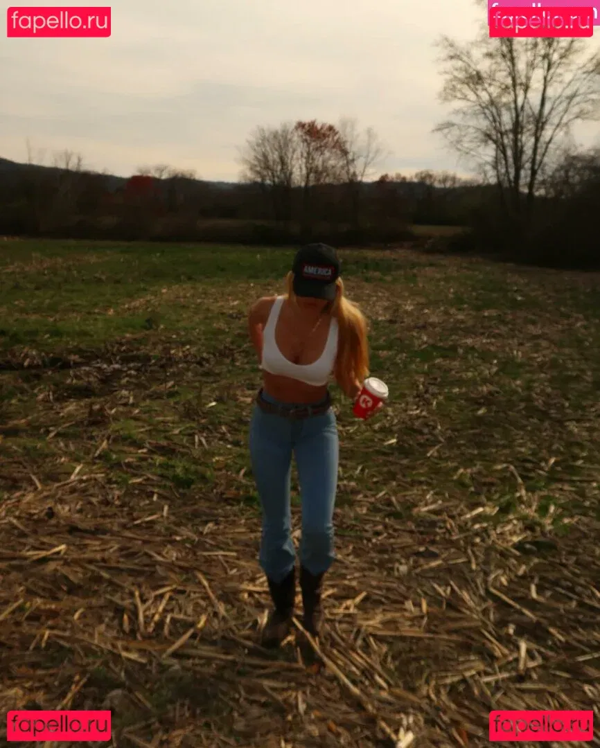 Danielle Moinet Onlyfans Photo Gallery 