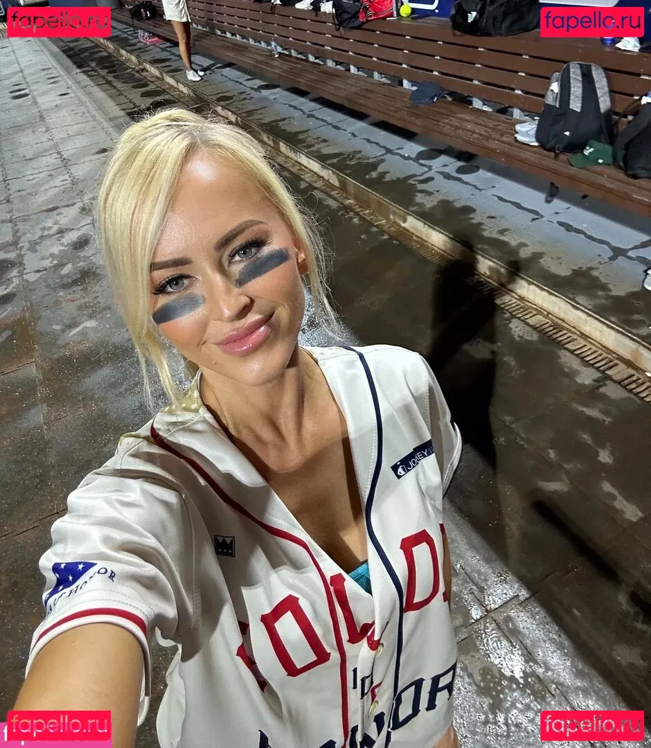 Danielle Moinet Onlyfans Photo Gallery 