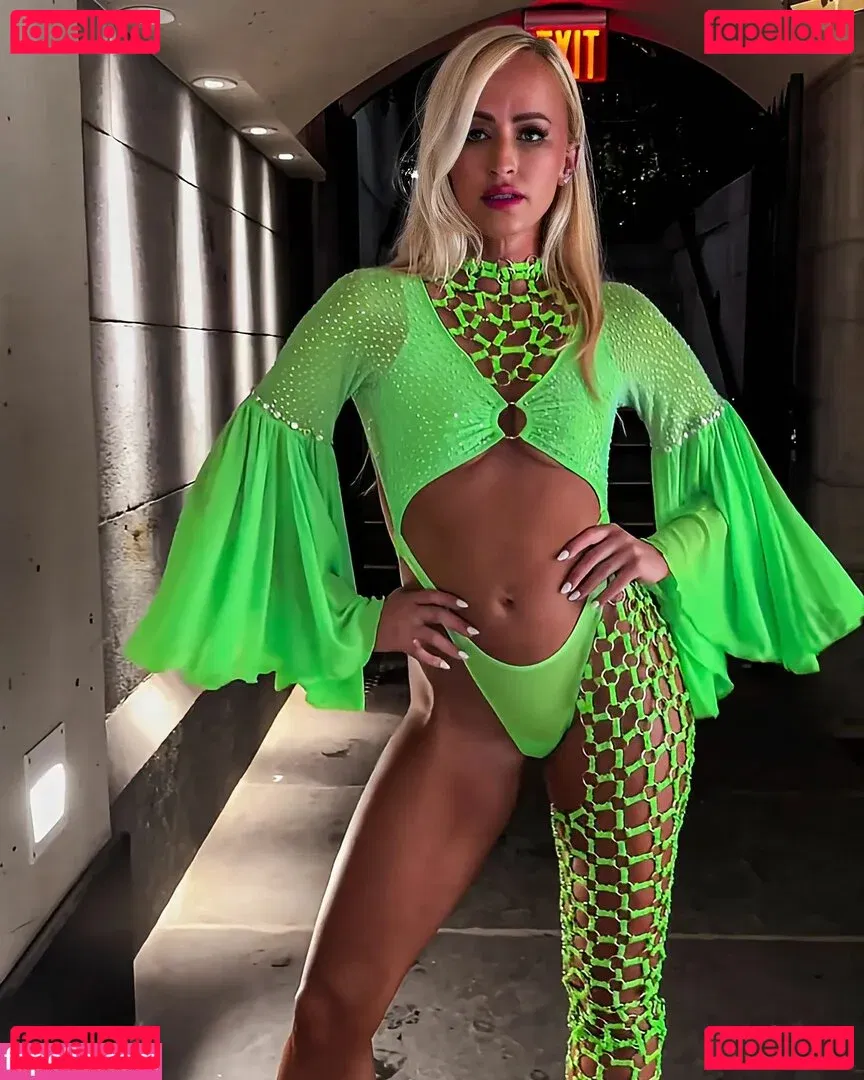 Danielle Moinet Onlyfans Photo Gallery 