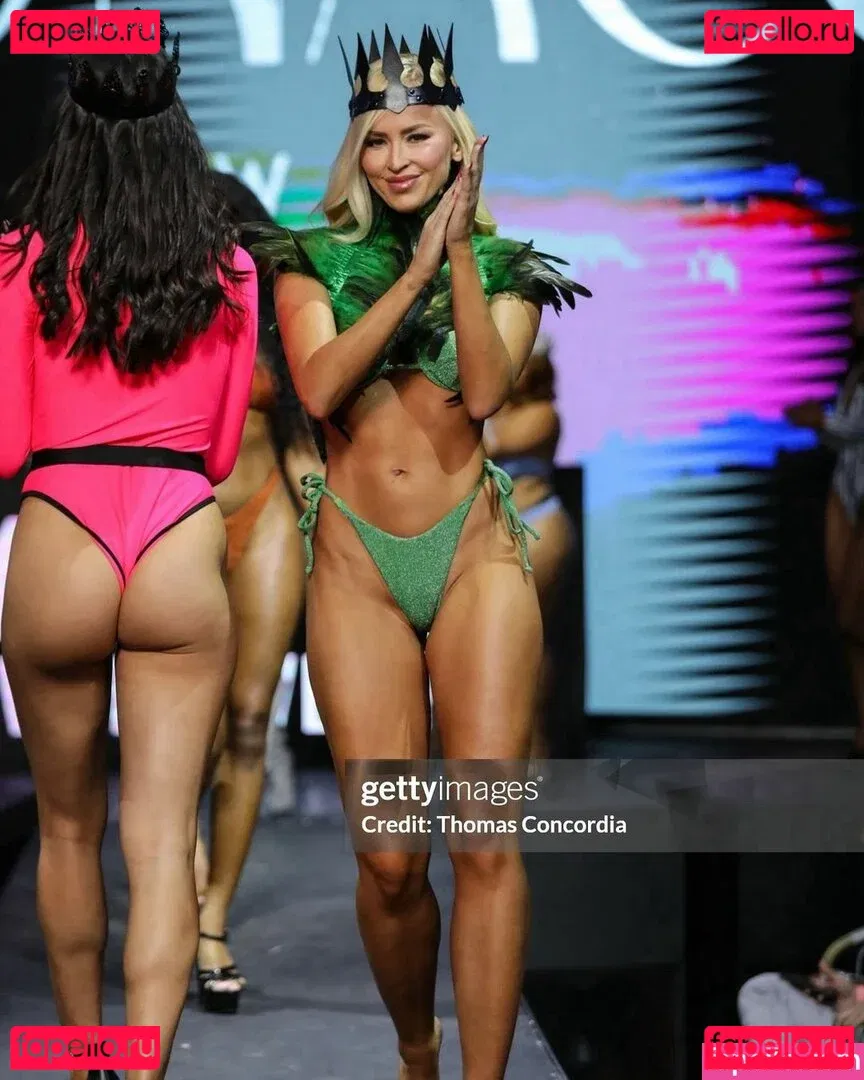 Danielle Moinet Onlyfans Photo Gallery 