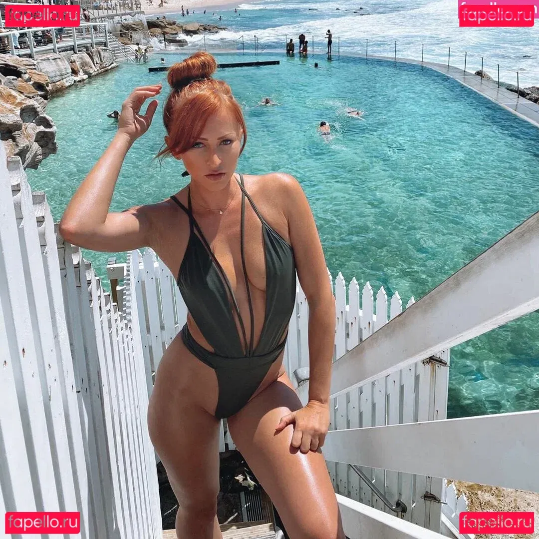 Danielle Moinet Onlyfans Photo Gallery 