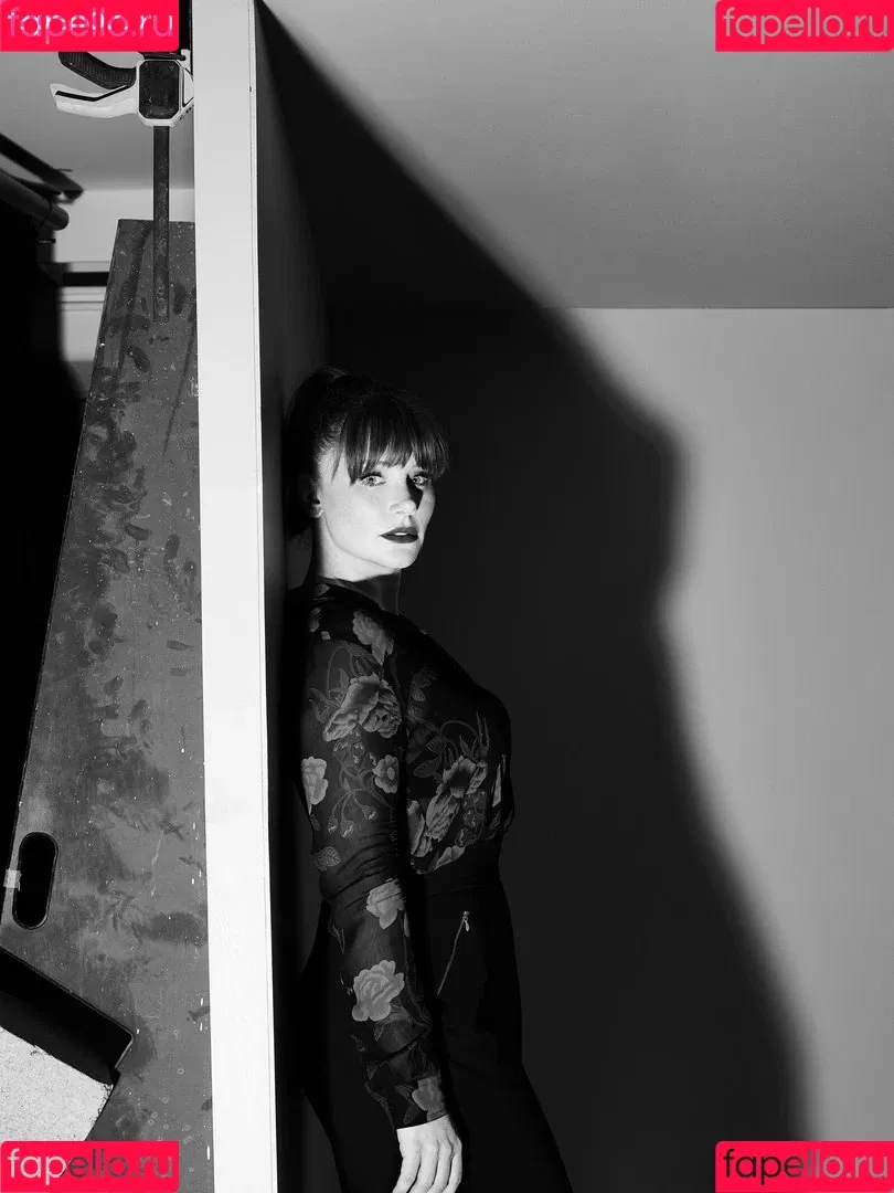Bryce Dallas Howard Onlyfans Photo Gallery 