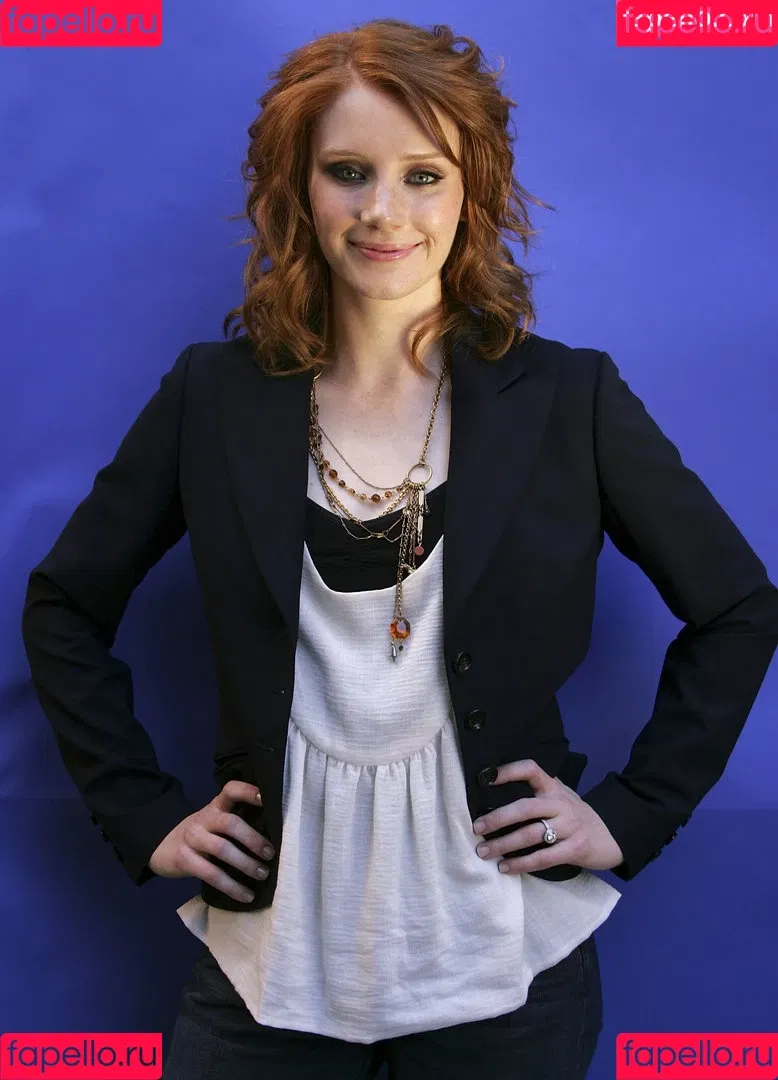 Bryce Dallas Howard Onlyfans Photo Gallery 