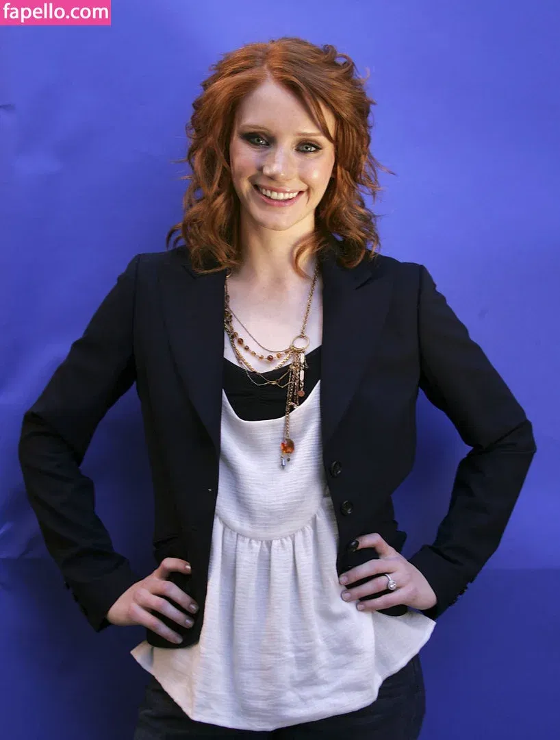 Bryce Dallas Howard Onlyfans Photo Gallery 