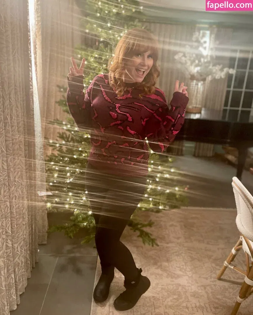 Bryce Dallas Howard Onlyfans Photo Gallery 