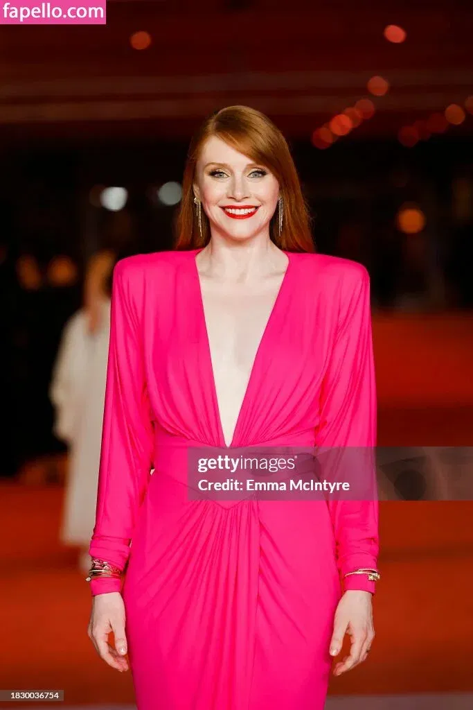 Bryce Dallas Howard Onlyfans Photo Gallery 