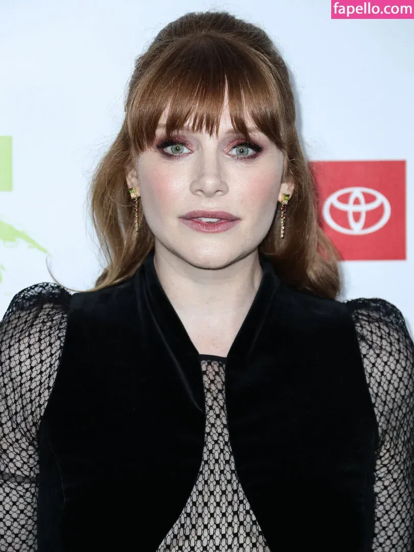 Bryce Dallas Howard Onlyfans Photo Gallery 