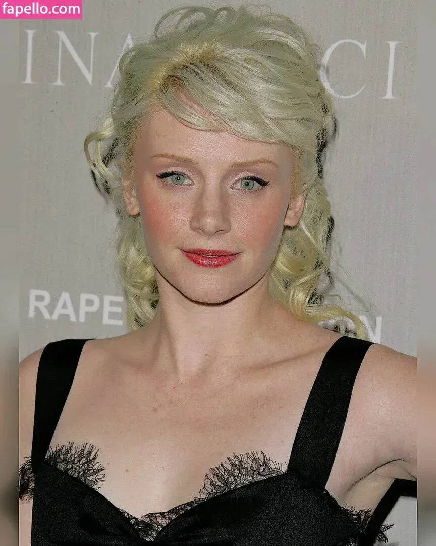 Bryce Dallas Howard Onlyfans Photo Gallery 