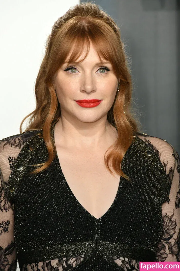 Bryce Dallas Howard Onlyfans Photo Gallery 