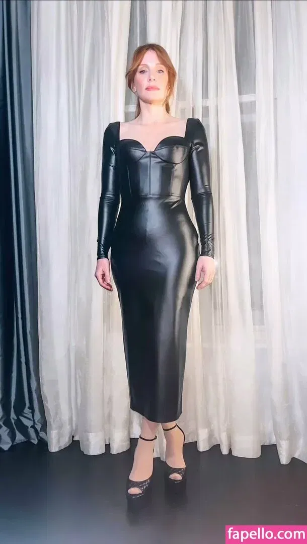 Bryce Dallas Howard Onlyfans Photo Gallery 