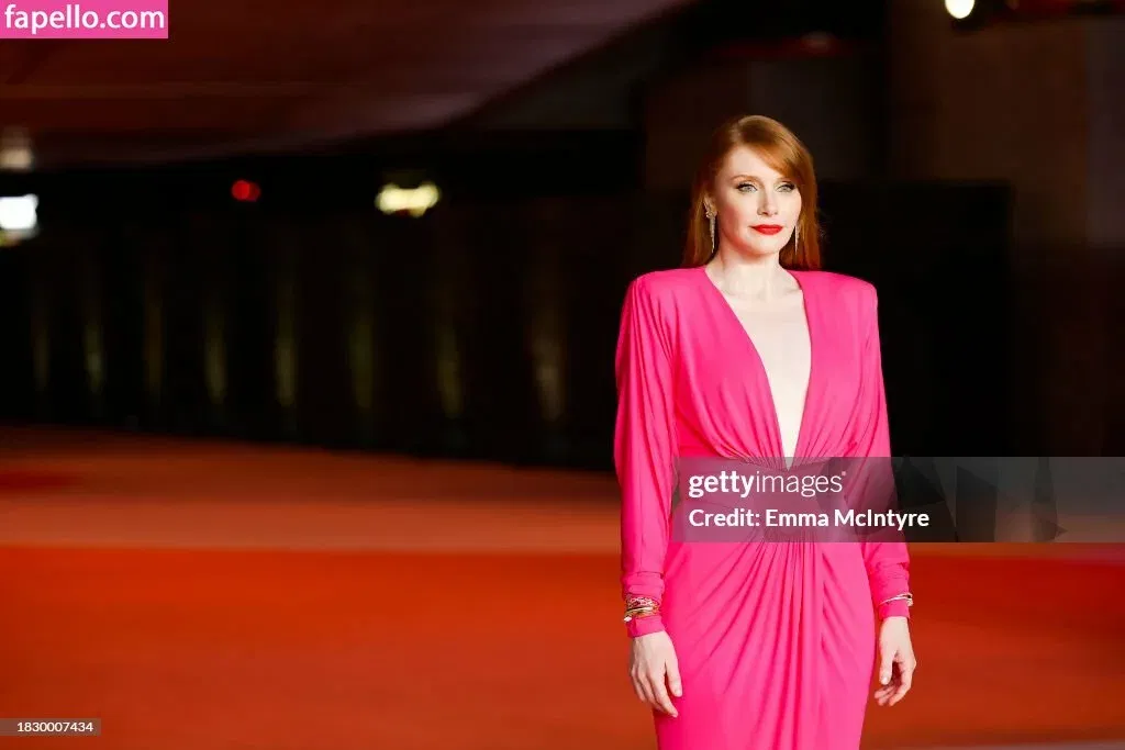 Bryce Dallas Howard Onlyfans Photo Gallery 