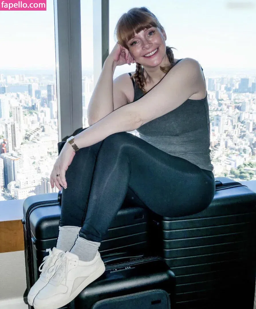 Bryce Dallas Howard Onlyfans Photo Gallery 