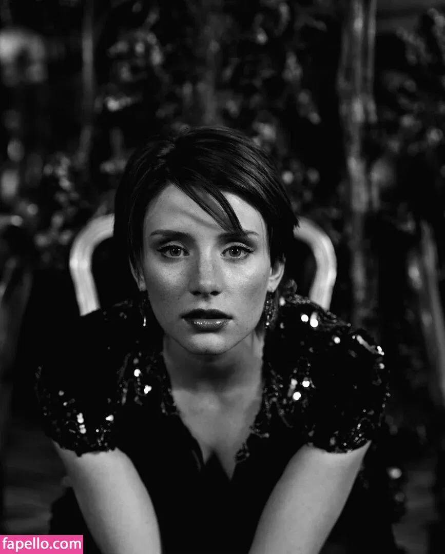 Bryce Dallas Howard Onlyfans Photo Gallery 