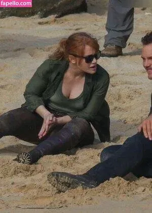 Bryce Dallas Howard Onlyfans Photo Gallery 