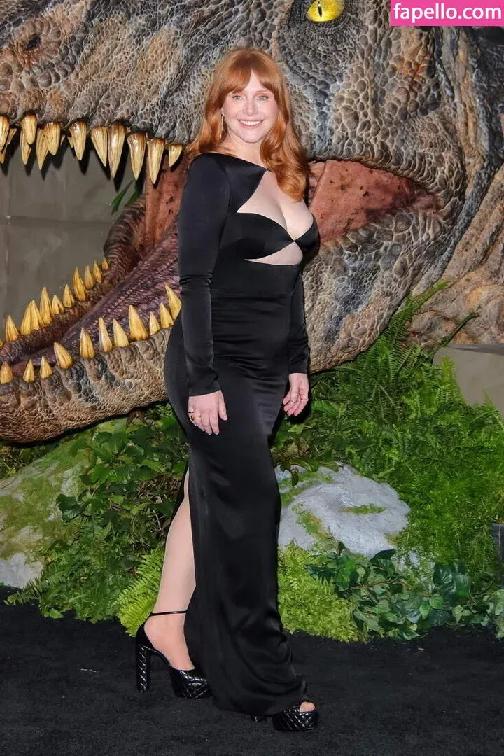 Bryce Dallas Howard Onlyfans Photo Gallery 