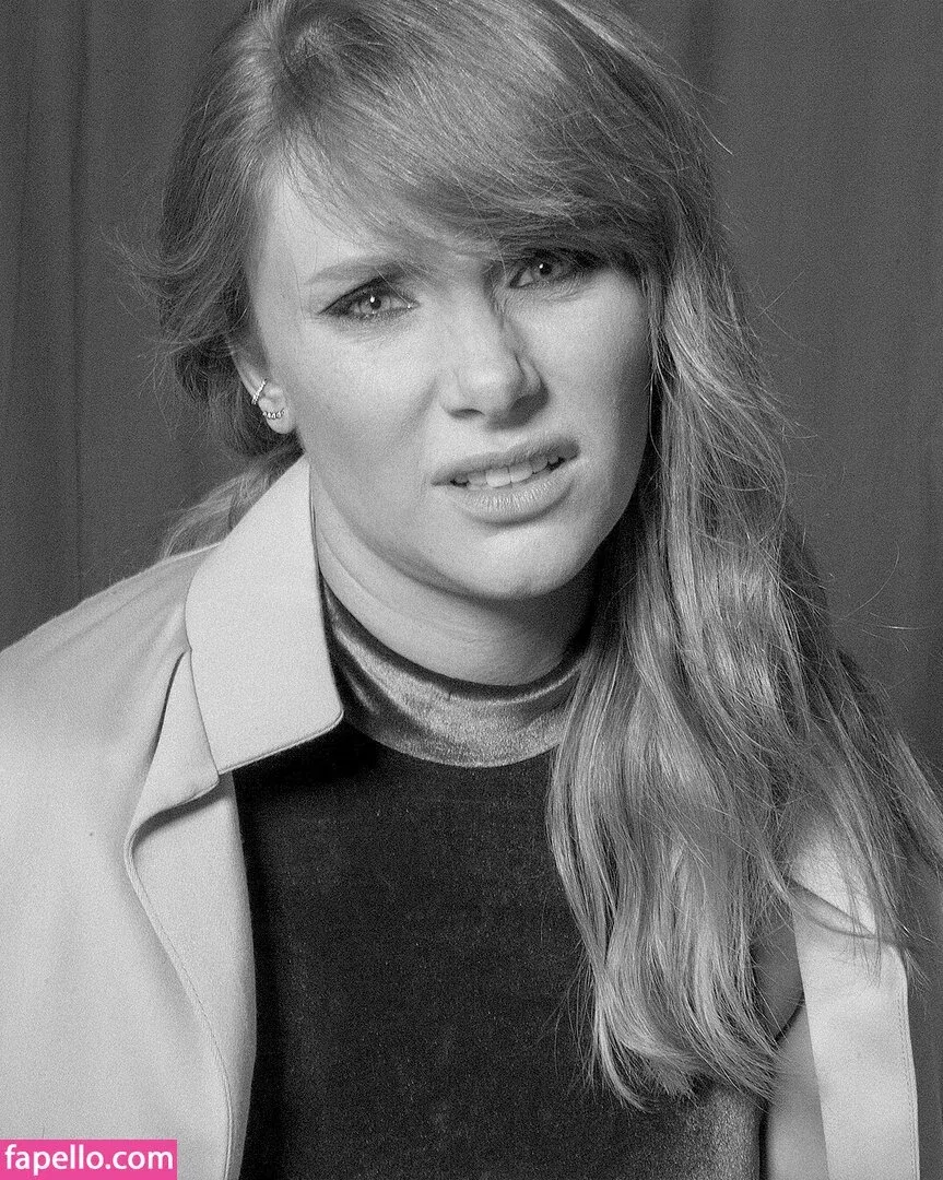 Bryce Dallas Howard Onlyfans Photo Gallery 