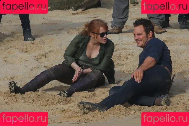 Bryce Dallas Howard Onlyfans Photo Gallery 