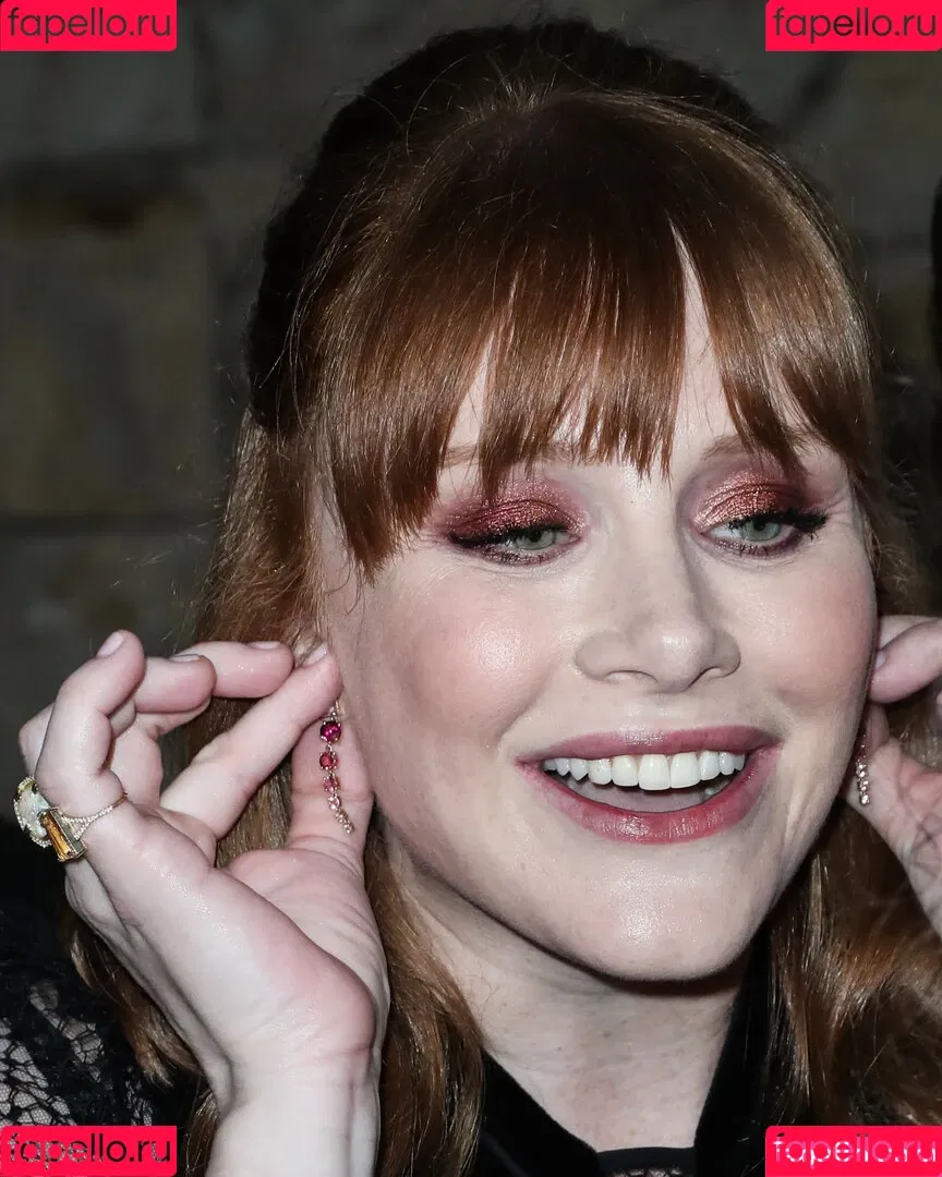 Bryce Dallas Howard Onlyfans Photo Gallery 