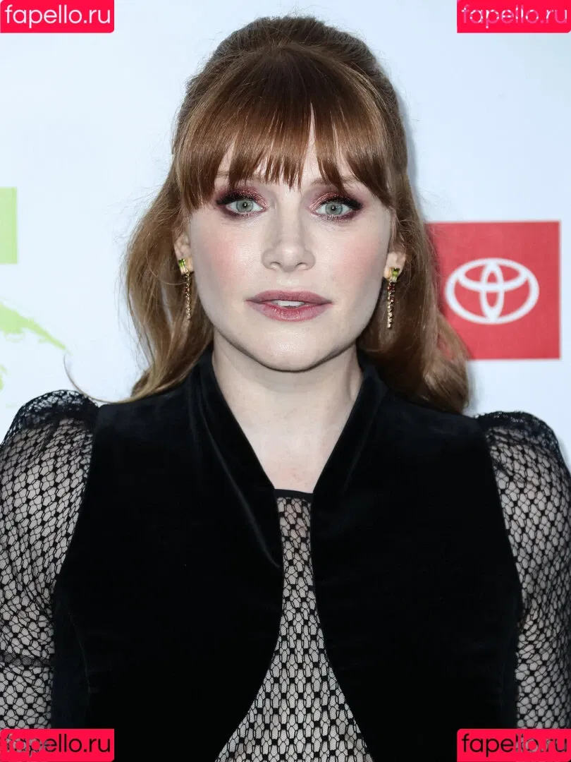 Bryce Dallas Howard Onlyfans Photo Gallery 