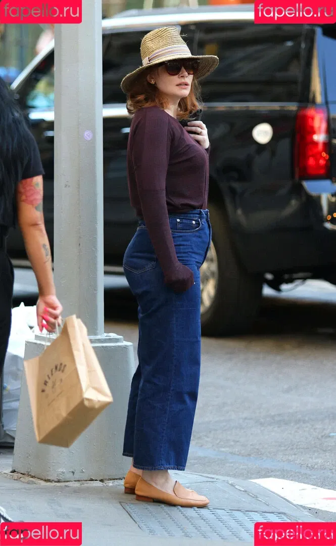 Bryce Dallas Howard Onlyfans Photo Gallery 