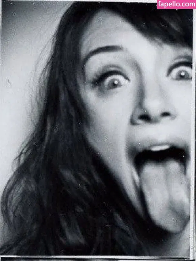 Bryce Dallas Howard Onlyfans Photo Gallery 